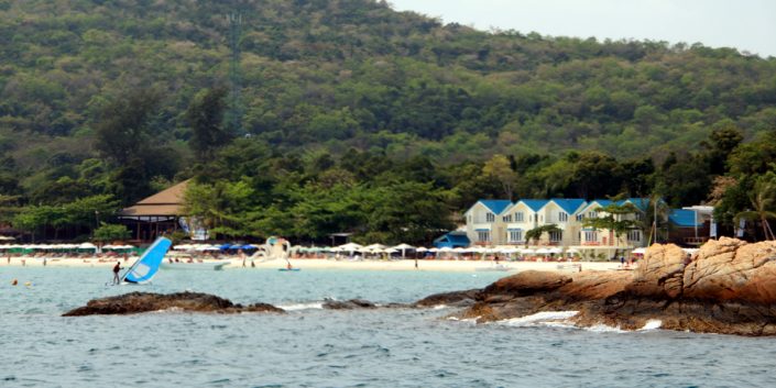 Surfen auf Koh Samet