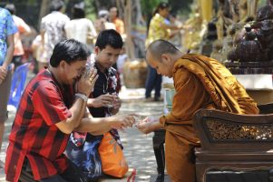 Songkran mit Mönchen