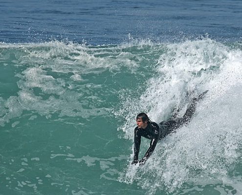 Surfen an der Golfküste von Thailand