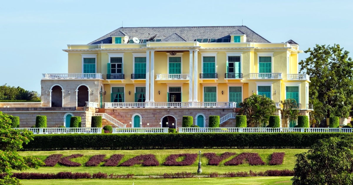 Chateau de Khaoyai Urlaub französischen Märchenschloss buchen