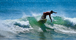 Nachhaltig Surfen in Thailand: Grüne Boards, nachwachsende Surf-Suits & Co.