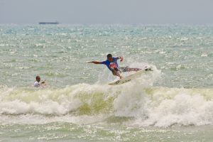  Surfing Phuket