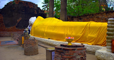 Liegende Buddha Wat Yai Chai Mongkol