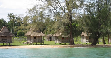 Hütten auf Bamboo Island