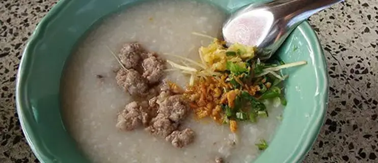 Reissuppe in der thailändischen Küche
