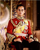 Thai König auf dem Thron