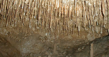 Tropfsteinhöhle in Trang Thailand